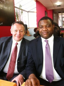 Avec Mr Thierry Braillard Secrétaire d'Etat aux sports lors d'un de nos multiples échanges sur les questions de la fonction citoyenne du sport